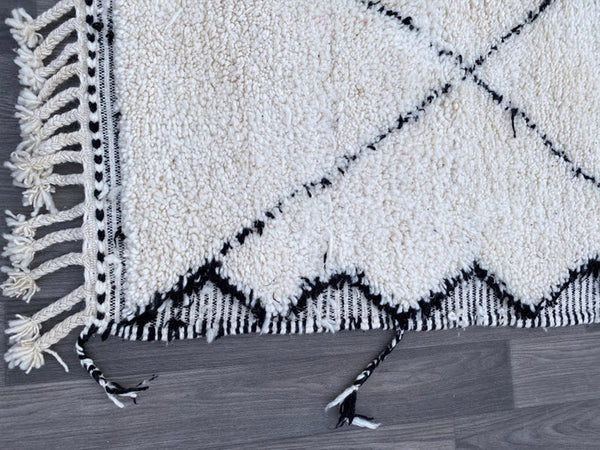 Moroccan vintage rug Beni ourain Unique runner rug 3x10 - Hallway runner rug - Corridor rug Long white & Black Beni Ourain runner rug