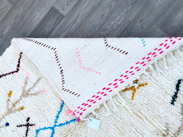 Moroccan rug 5 x 8 ft, Antique azilal rug, , Vintage Berber, Moroccan Rag rug, Beni ourain rug, Woven rug, Vintage area rug ,Kilim wool rug